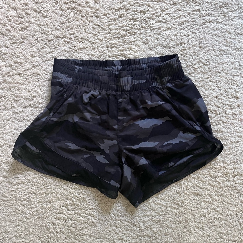 Athleta Camo Printed Mesh Racer Run Short 4”